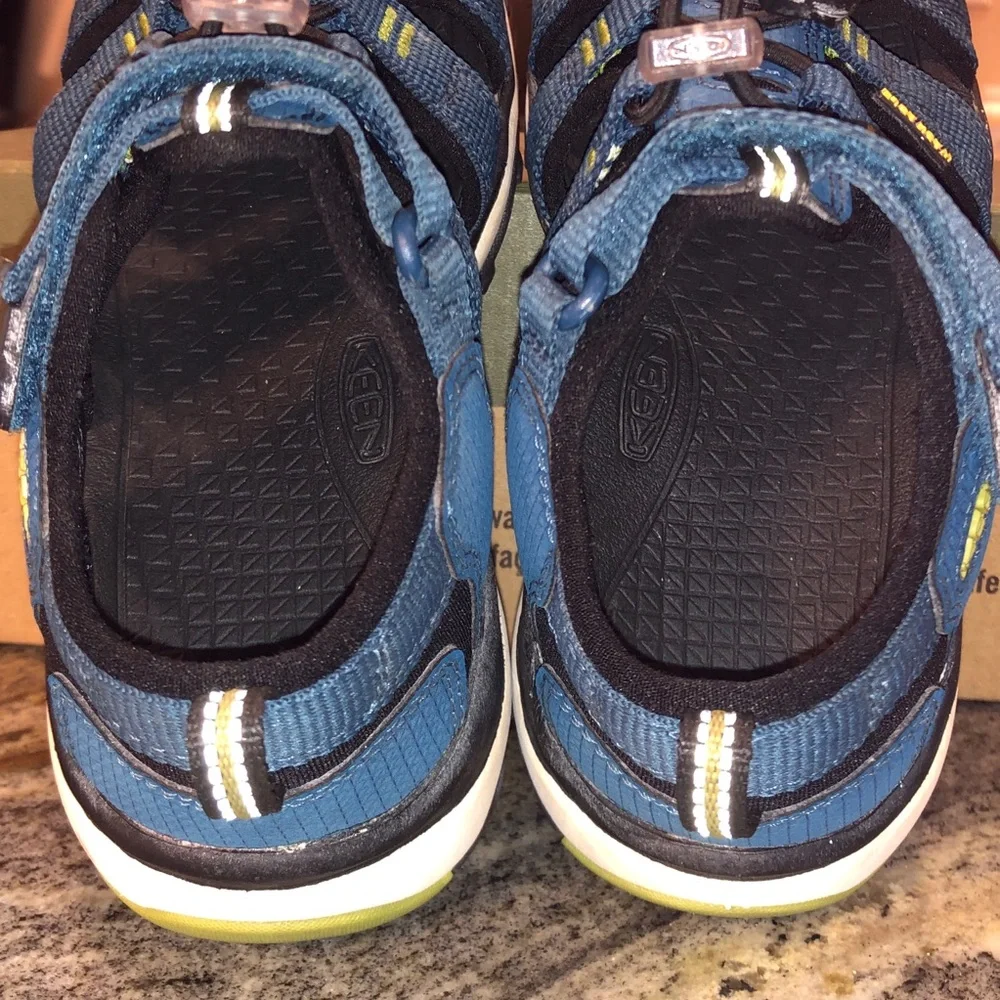 Keen Kids Newport Neo H2 Watershoes, Size 12, Color: Legion Blue/Moss, like new.